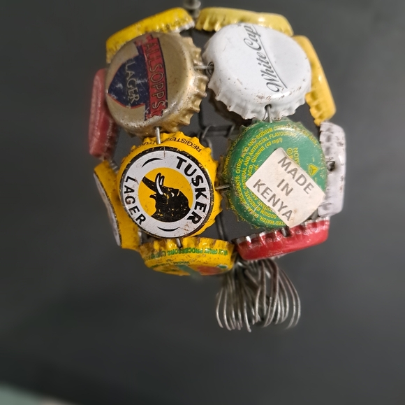 BOTTLE CAP BIRD SCULPTURE FOLK ART - Picture 6 of 6